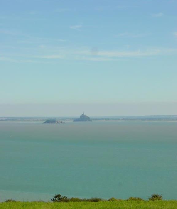 Maison Vue Sur Le Mont Saint Michel Et Sa Baie Champeaux Exterior photo